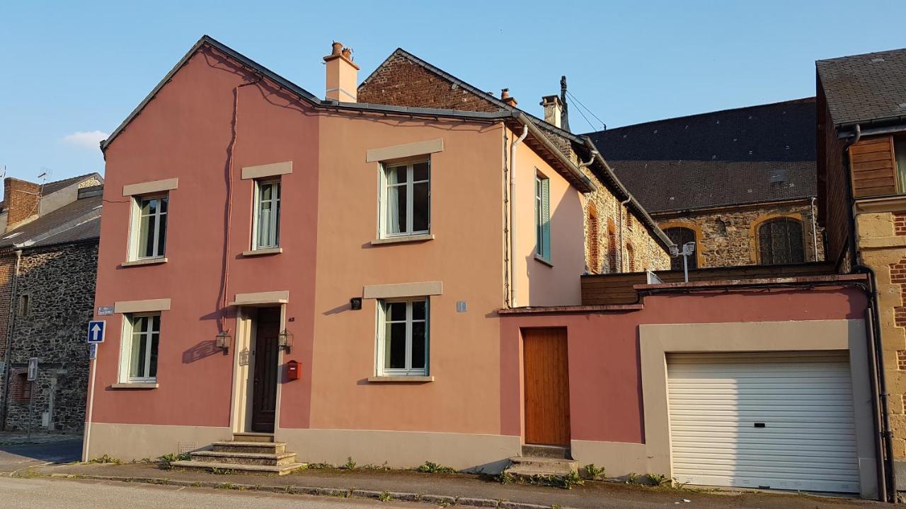Вілла Le Balcon Sur La Meuse Revin  Екстер'єр фото