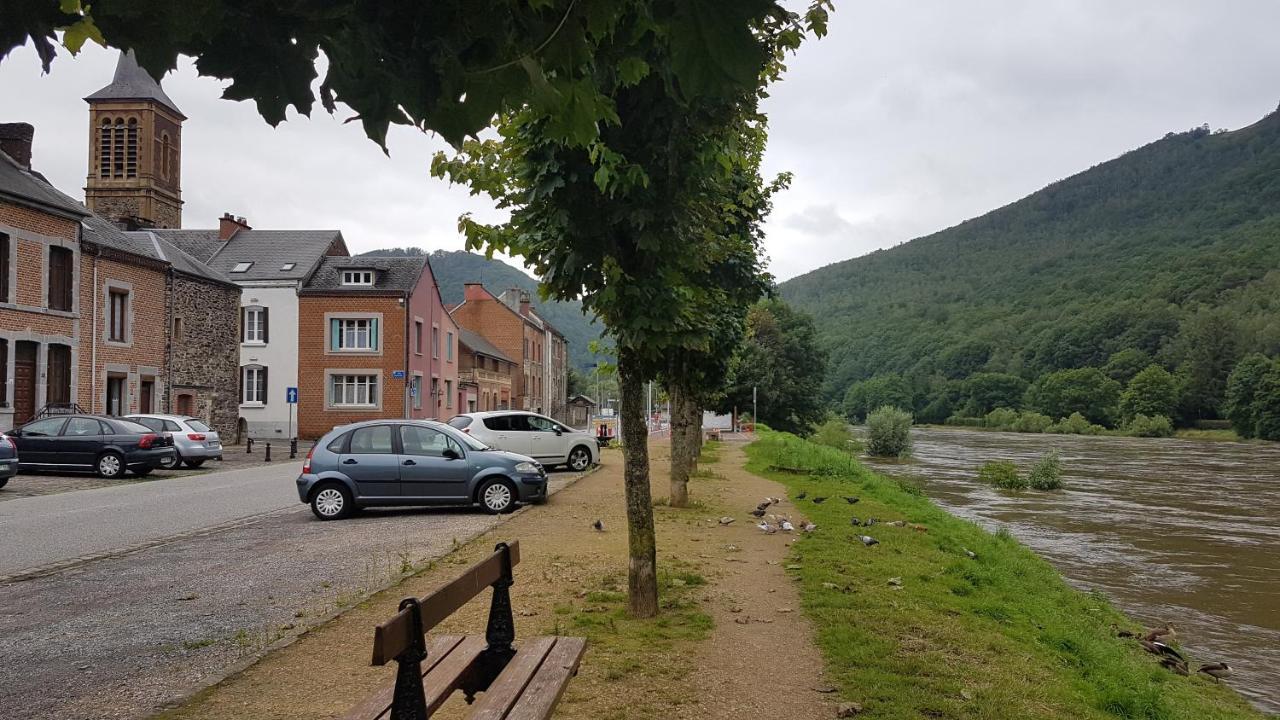 Вілла Le Balcon Sur La Meuse Revin  Екстер'єр фото